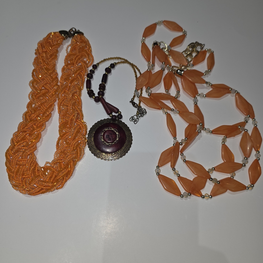 Orange Beaded Vintage Costume Jewelry Necklace Set.